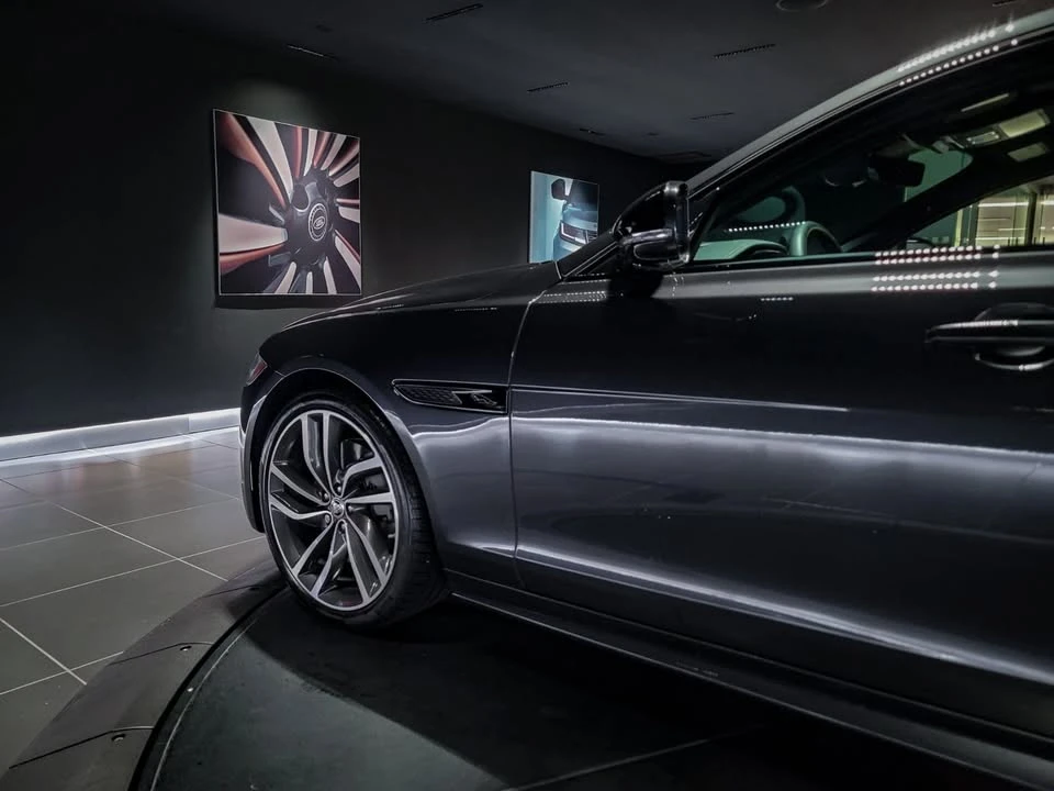 2024 Jaguar X260 XF - Image 8 of 19