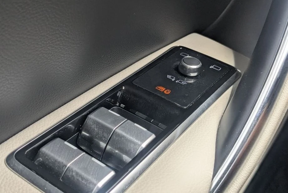 2024 Jaguar X260 XF - Image 12 of 20