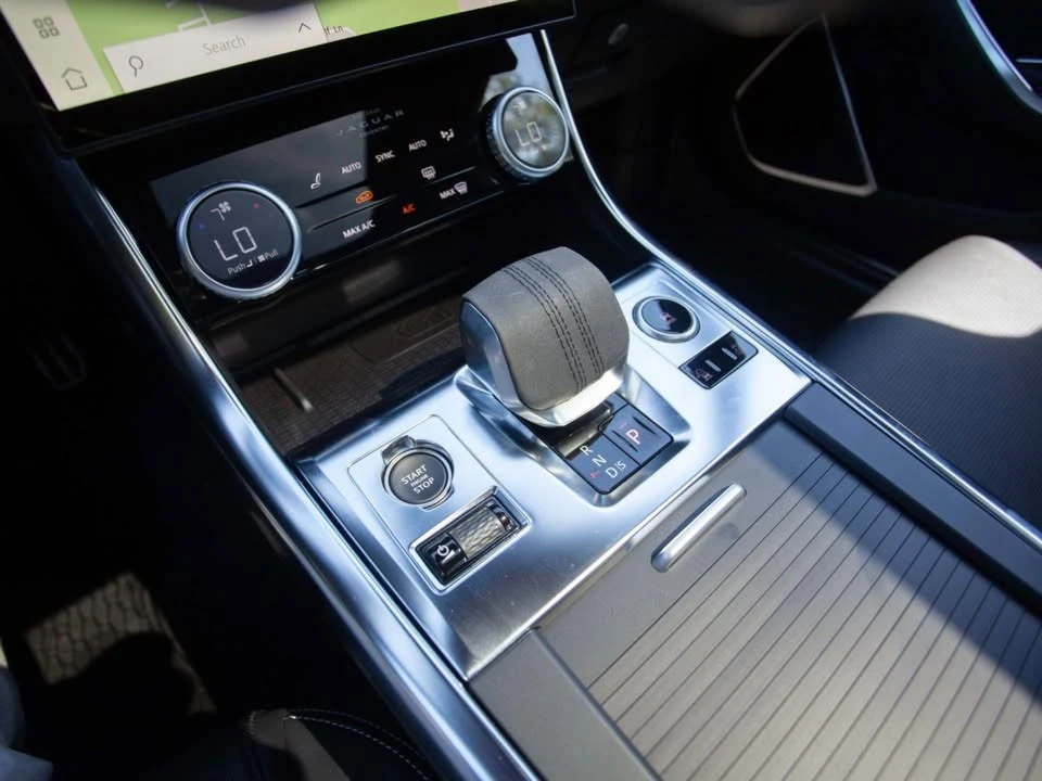 2024 Jaguar X260 XF - Image 13 of 20