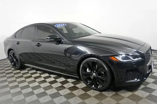 2024 Jaguar XF R-Dynamic SE
