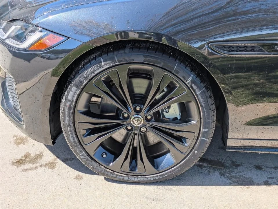 2024 Jaguar X260 XF - Image 7 of 20
