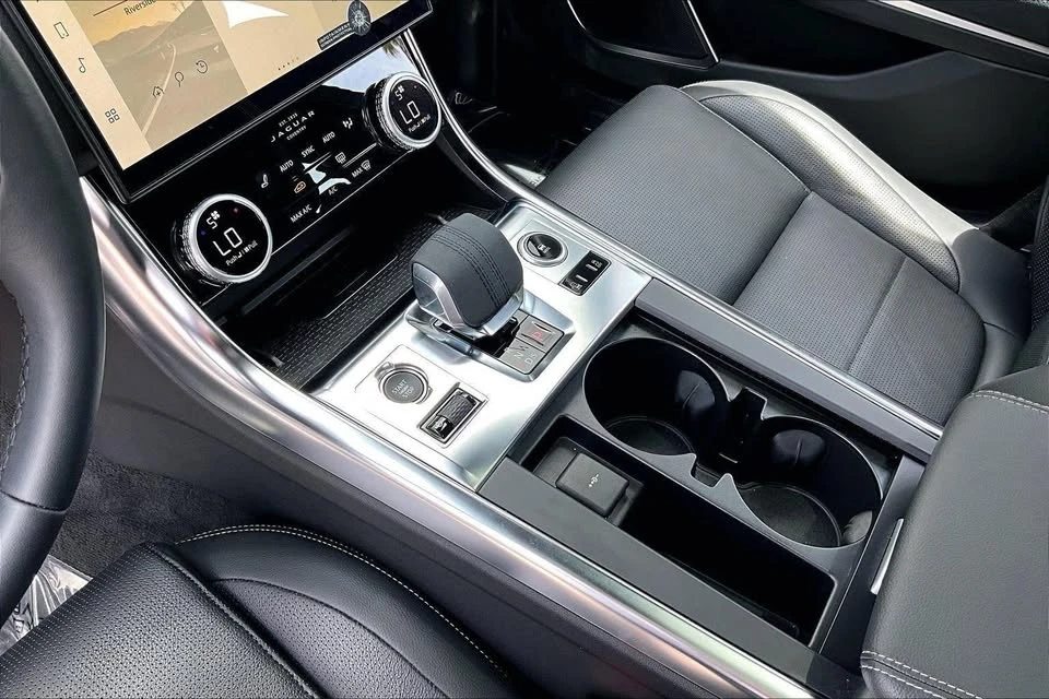 2024 Jaguar X260 XF - Image 8 of 14