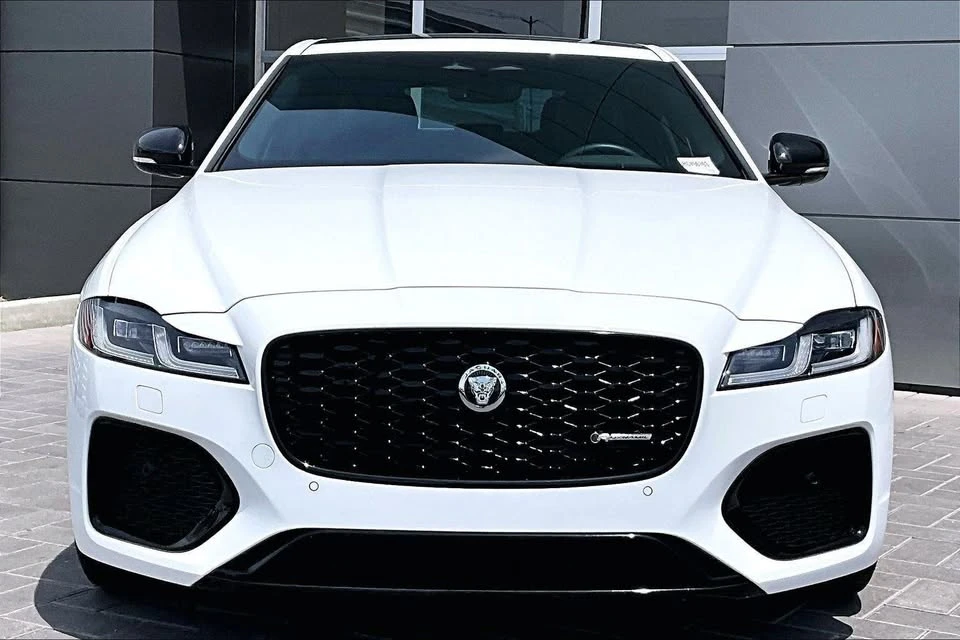 2024 Jaguar X260 XF - Image 2 of 14