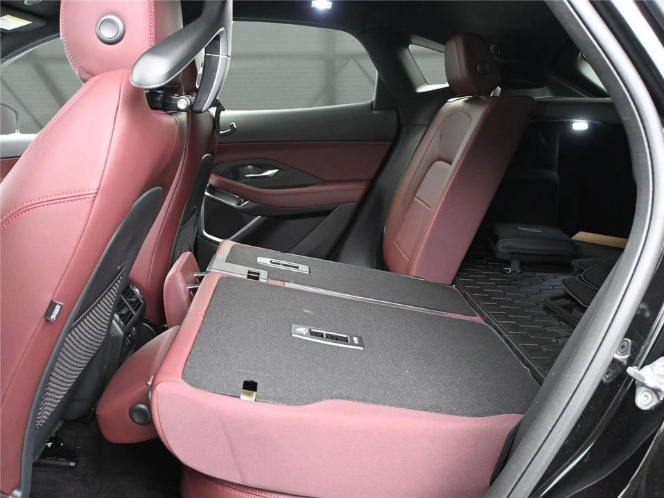 2024 Jaguar E-Pace - Image 10 of 10