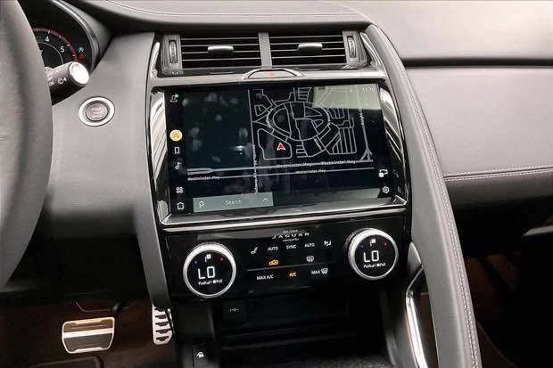 2024 Jaguar E-Pace - Image 11 of 18