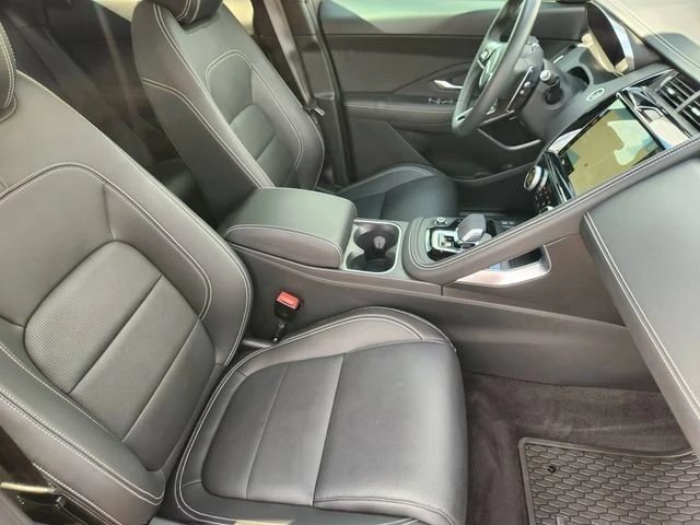 2024 Jaguar E-Pace - Image 13 of 19