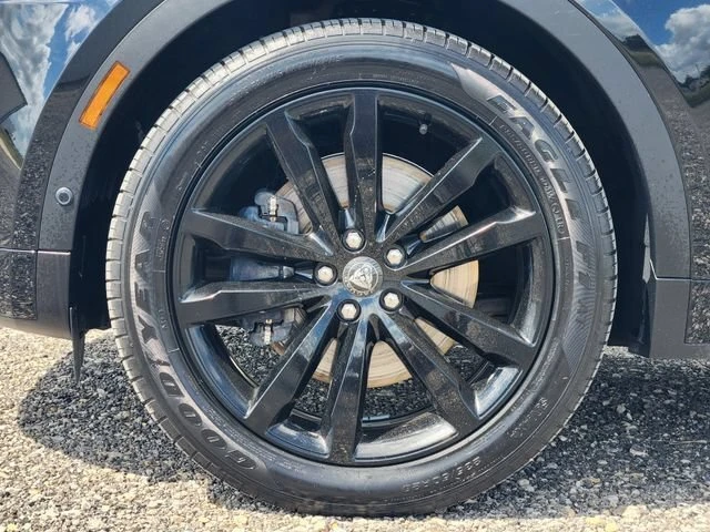 2024 Jaguar E-Pace - Image 10 of 19