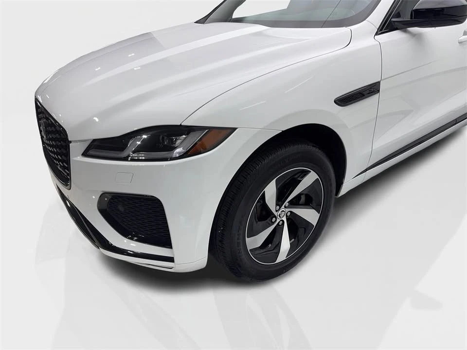 2024 Jaguar F-Pace - Image 16 of 20