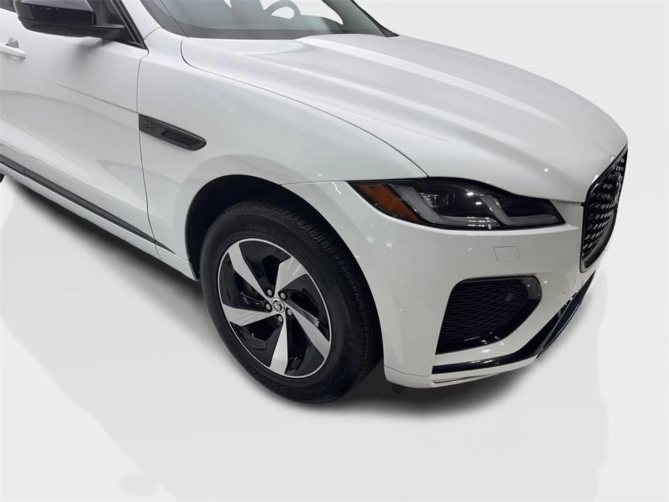 2024 Jaguar F-Pace - Image 17 of 20
