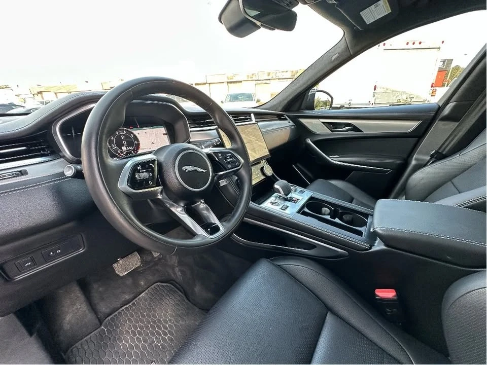 2024 Jaguar F-Pace - Image 9 of 20