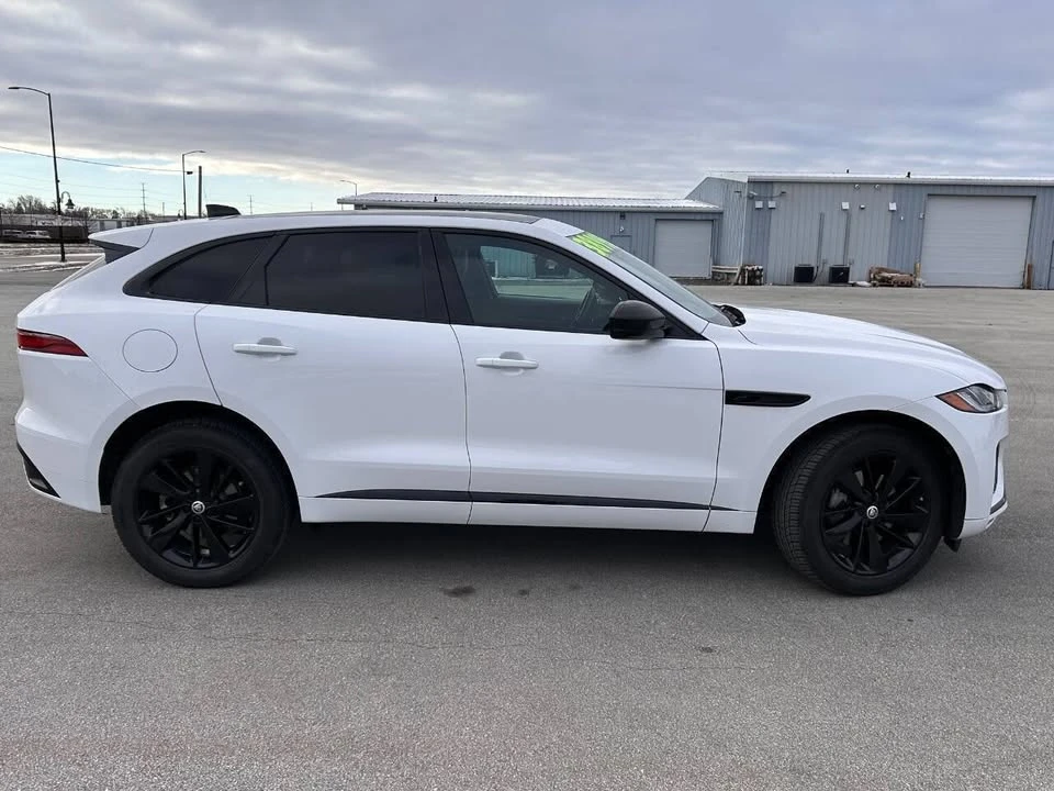 2024 Jaguar F-Pace - Image 3 of 19