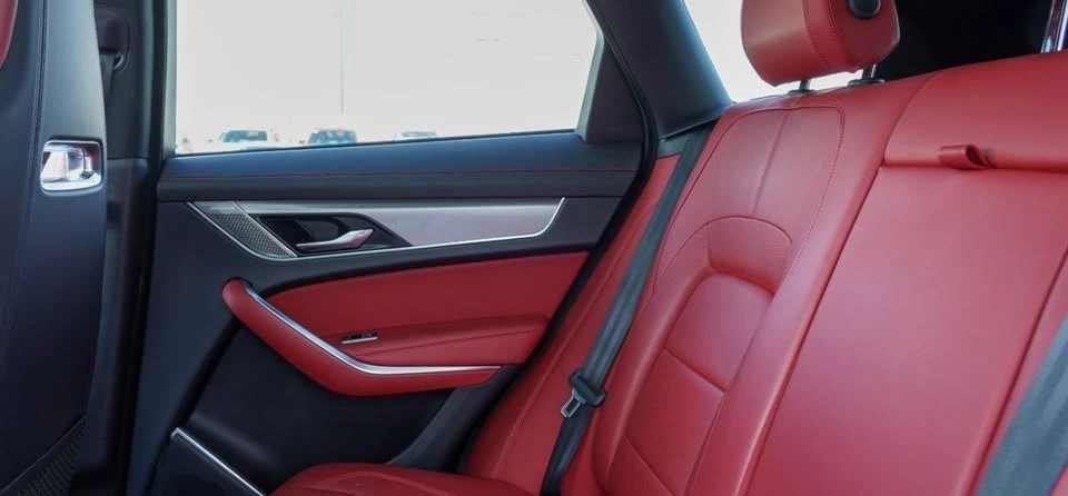 2024 Jaguar F-Pace - Image 18 of 20