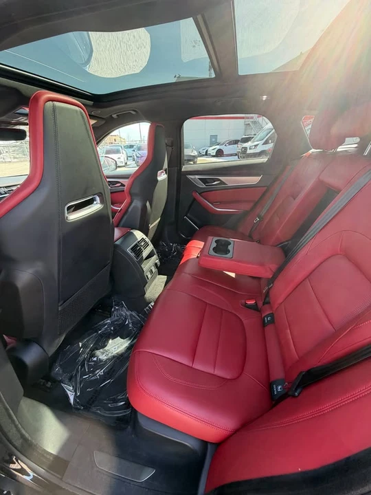 2024 Jaguar F-Pace - Image 14 of 19