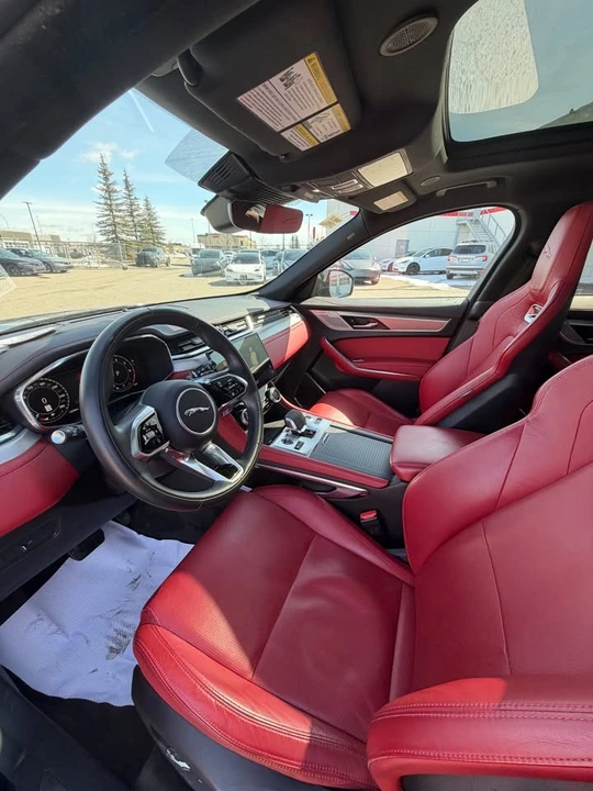 2024 Jaguar F-Pace - Image 9 of 19