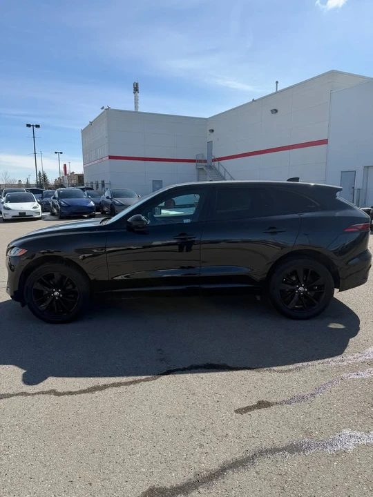2024 Jaguar F-Pace - Image 5 of 19
