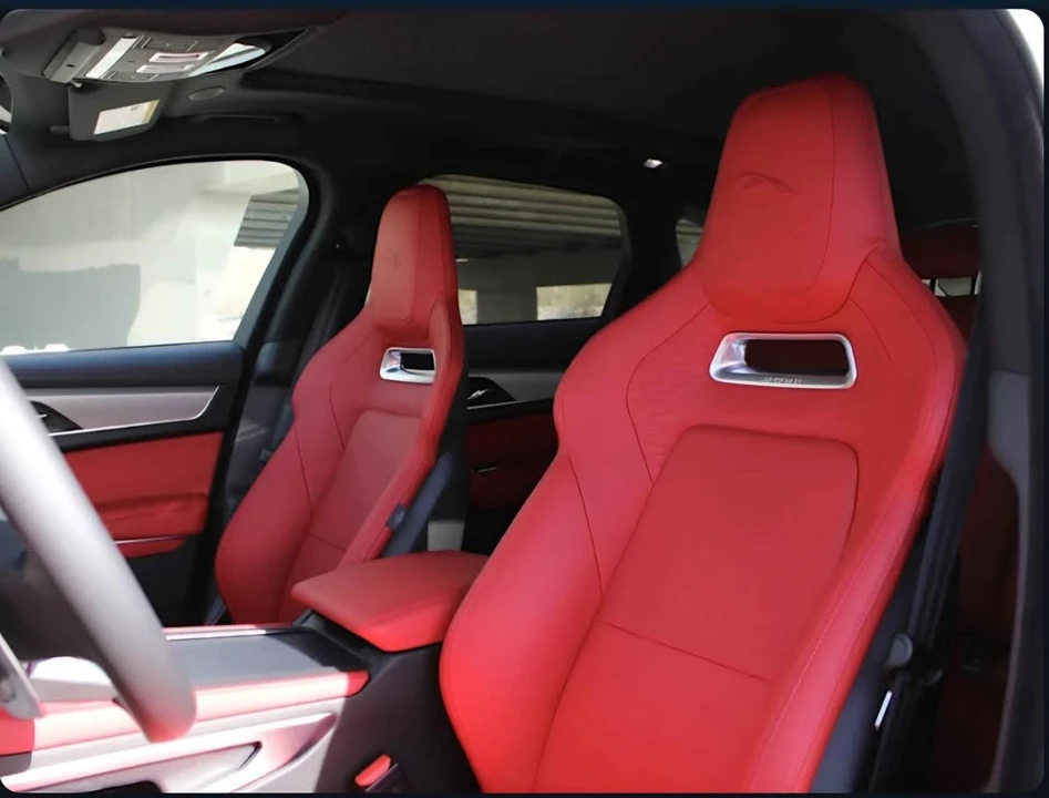 2024 Jaguar F-Pace - Image 2 of 7