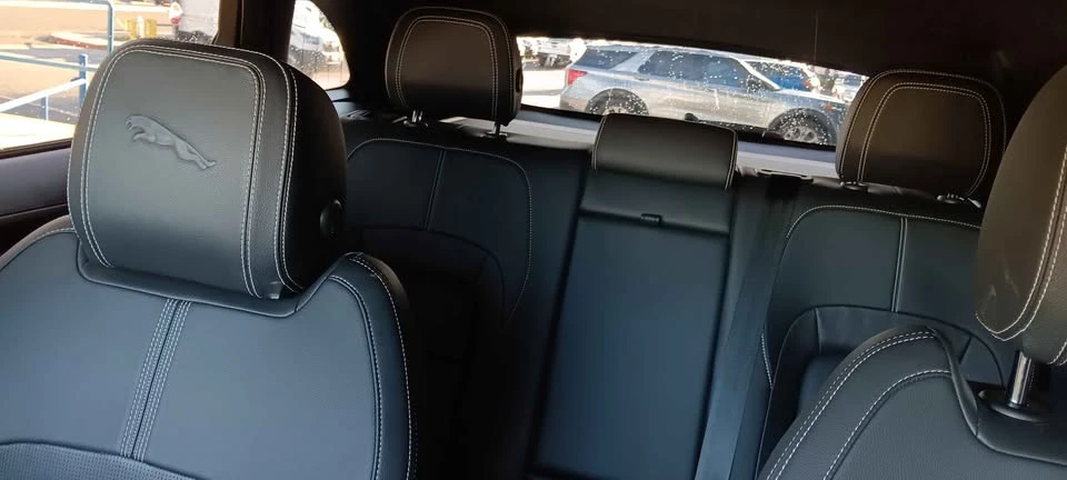 2024 Jaguar F-Pace - Image 6 of 10
