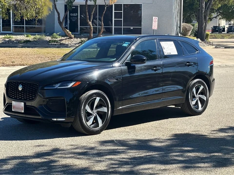 2024 Jaguar F-Pace - Image 3 of 10