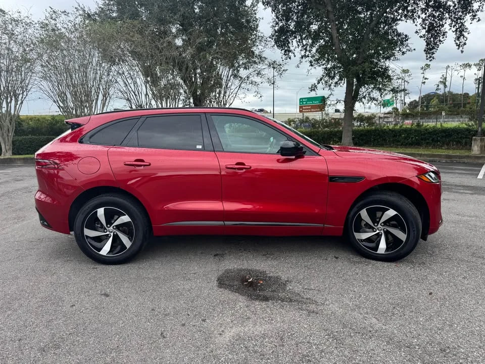 2024 Jaguar F-Pace - Image 5 of 13