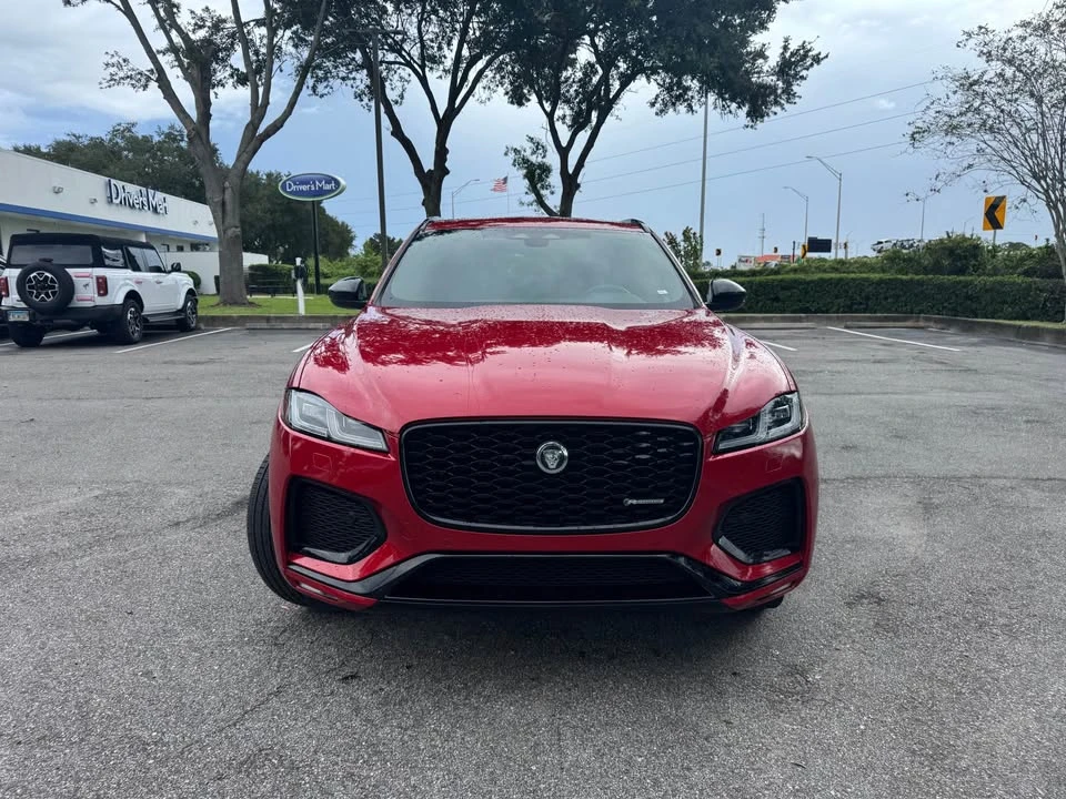 2024 Jaguar F-Pace - Image 2 of 13