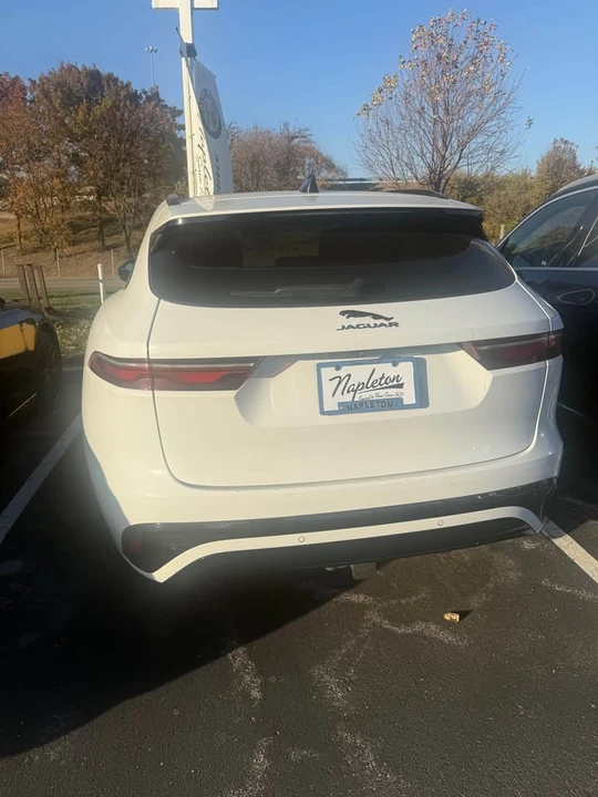 2024 Jaguar F-Pace - Image 2 of 5