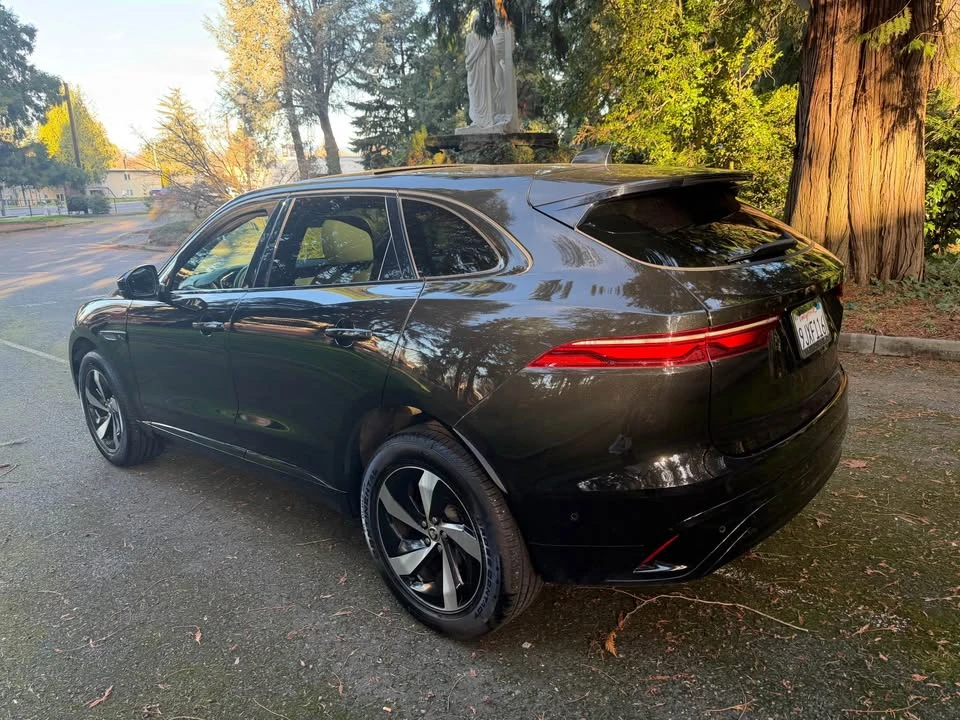 2024 Jaguar F-Pace - Image 6 of 19