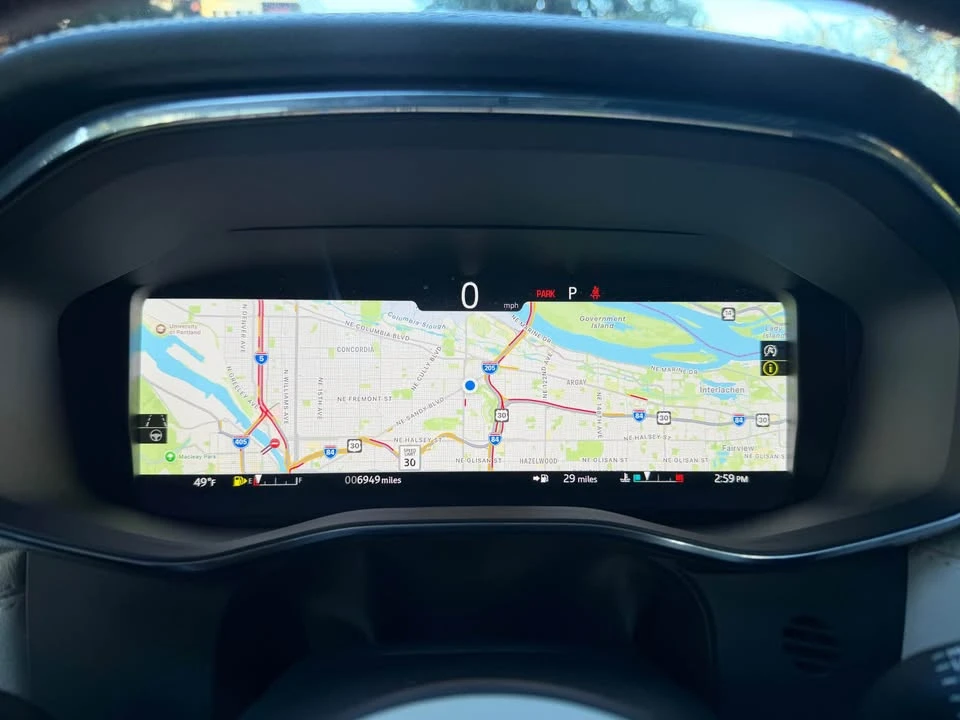 2024 Jaguar F-Pace - Image 16 of 19