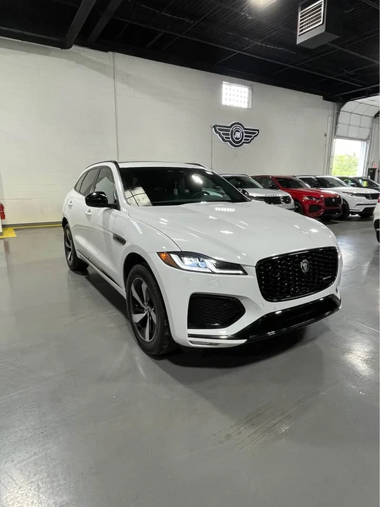2024 Jaguar F-Pace - Image 2 of 13