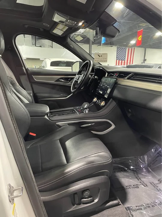 2024 Jaguar F-Pace - Image 7 of 13