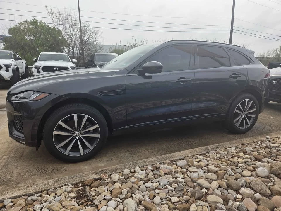 2024 Jaguar F-Pace - Image 4 of 18