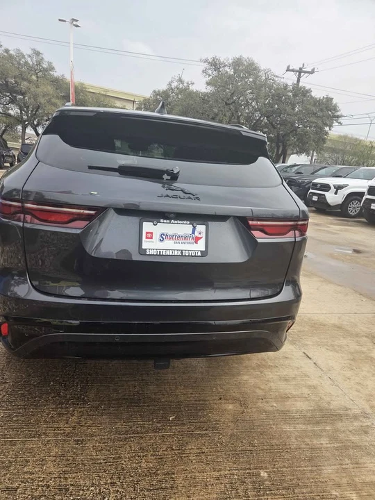 2024 Jaguar F-Pace - Image 6 of 18