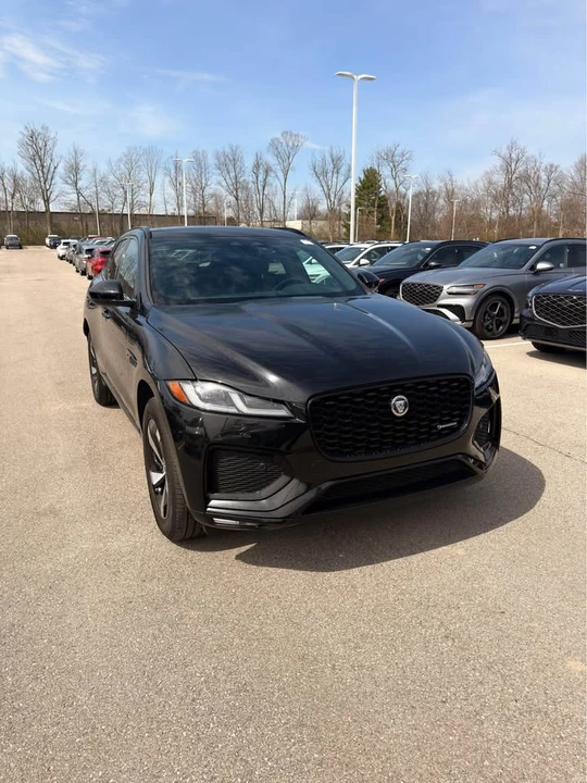 2024 Jaguar F-Pace - Image 14 of 19