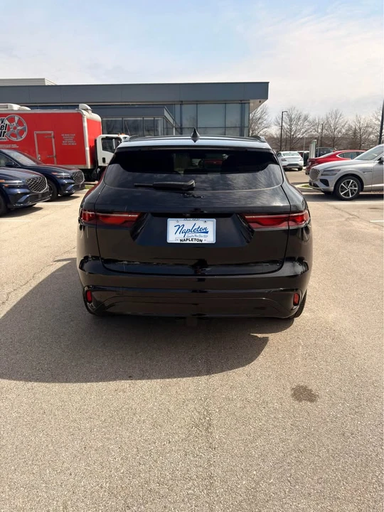2024 Jaguar F-Pace - Image 19 of 19