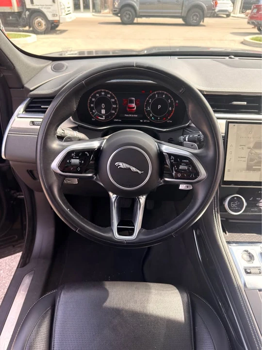 2024 Jaguar F-Pace - Image 6 of 19