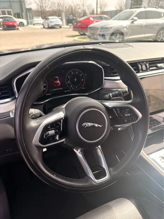 2024 Jaguar F-Pace - Image 10 of 19