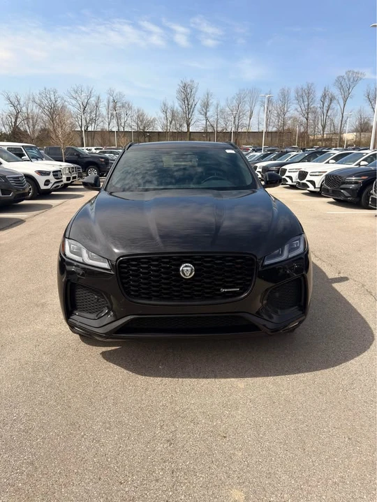 2024 Jaguar F-Pace - Image 18 of 19