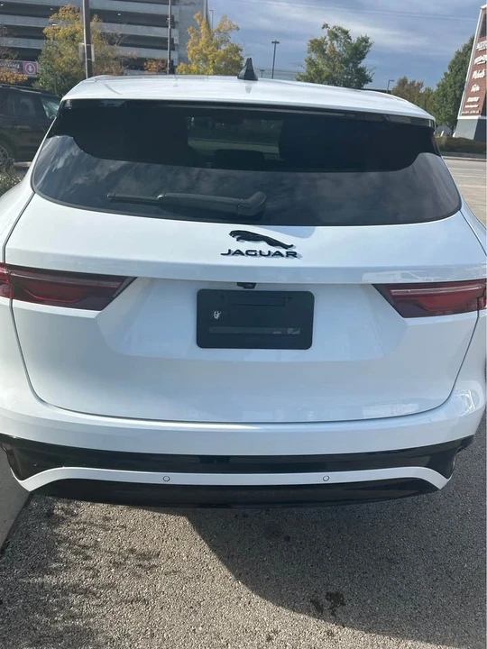 2024 Jaguar F-Pace - Image 6 of 8