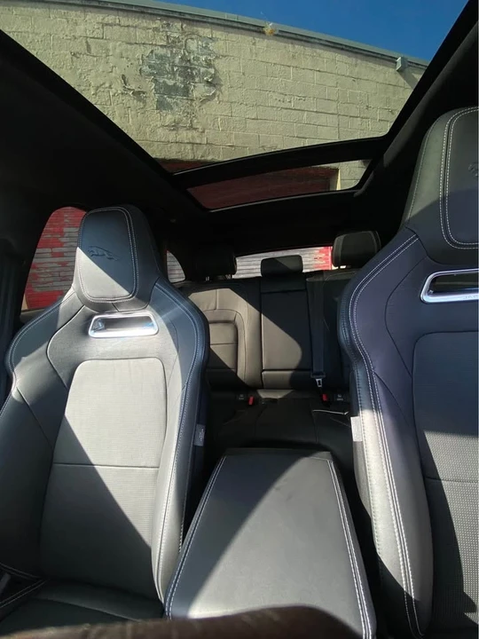 2024 Jaguar F-Pace - Image 10 of 15