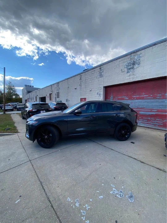 2024 Jaguar F-Pace - Image 2 of 15