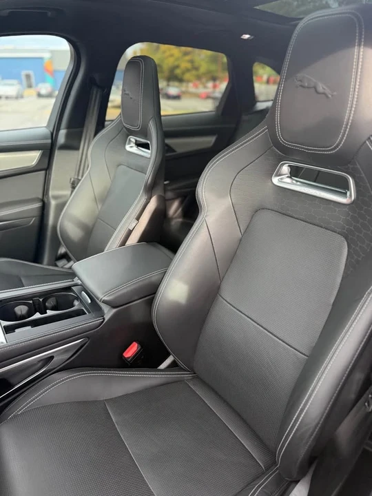 2024 Jaguar F-Pace - Image 3 of 13
