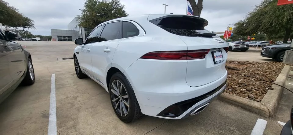 2024 Jaguar F-Pace - Image 8 of 20