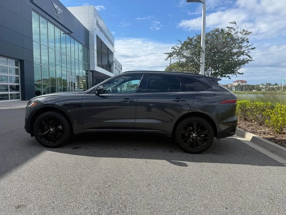 2024 Jaguar F-Pace - Image 4 of 13