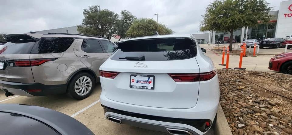 2024 Jaguar F-Pace - Image 6 of 20