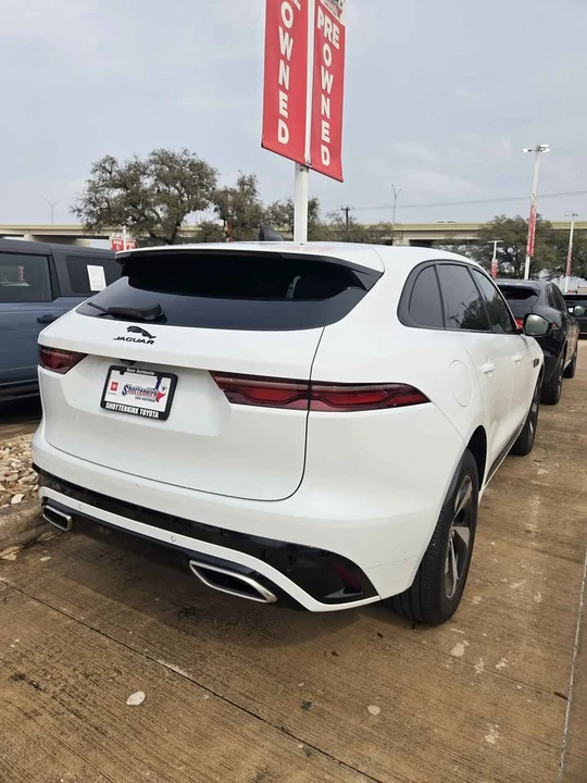2024 Jaguar F-Pace - Image 6 of 15