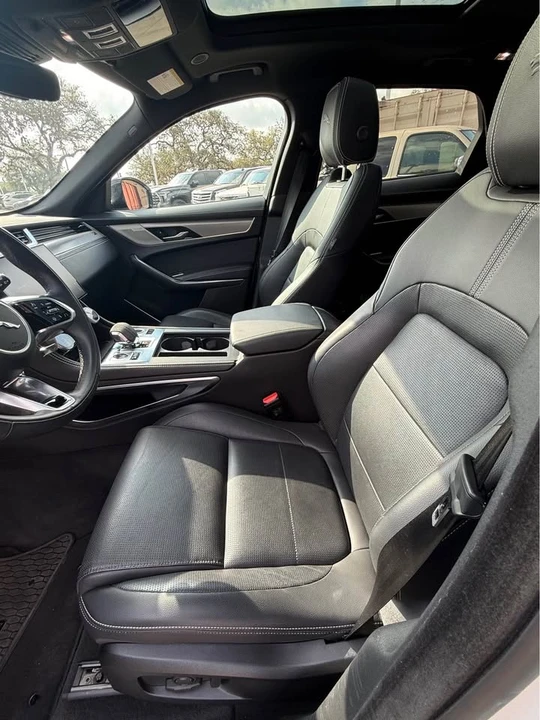 2024 Jaguar F-Pace - Image 7 of 9