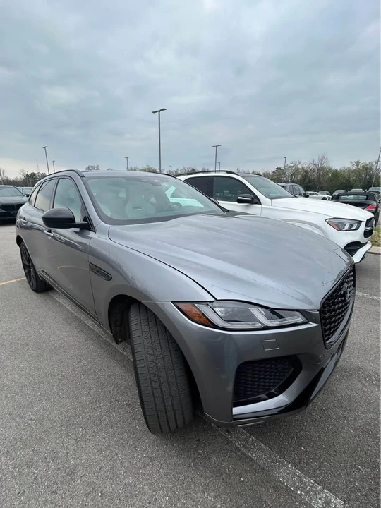 2024 Jaguar F-Pace - Image 2 of 7