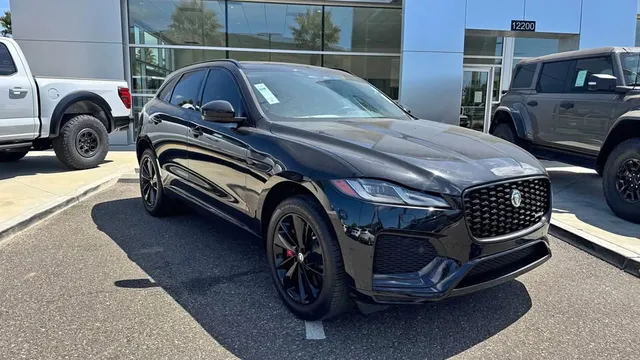 2024 Jaguar F-Pace P400 R-Dynamic S