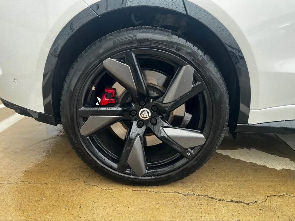 2024 Jaguar F-Pace SVR - Image 8 of 18