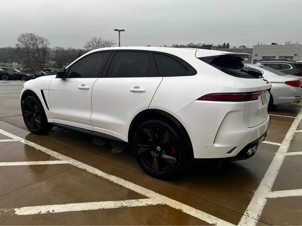 2024 Jaguar F-Pace SVR - Image 5 of 18