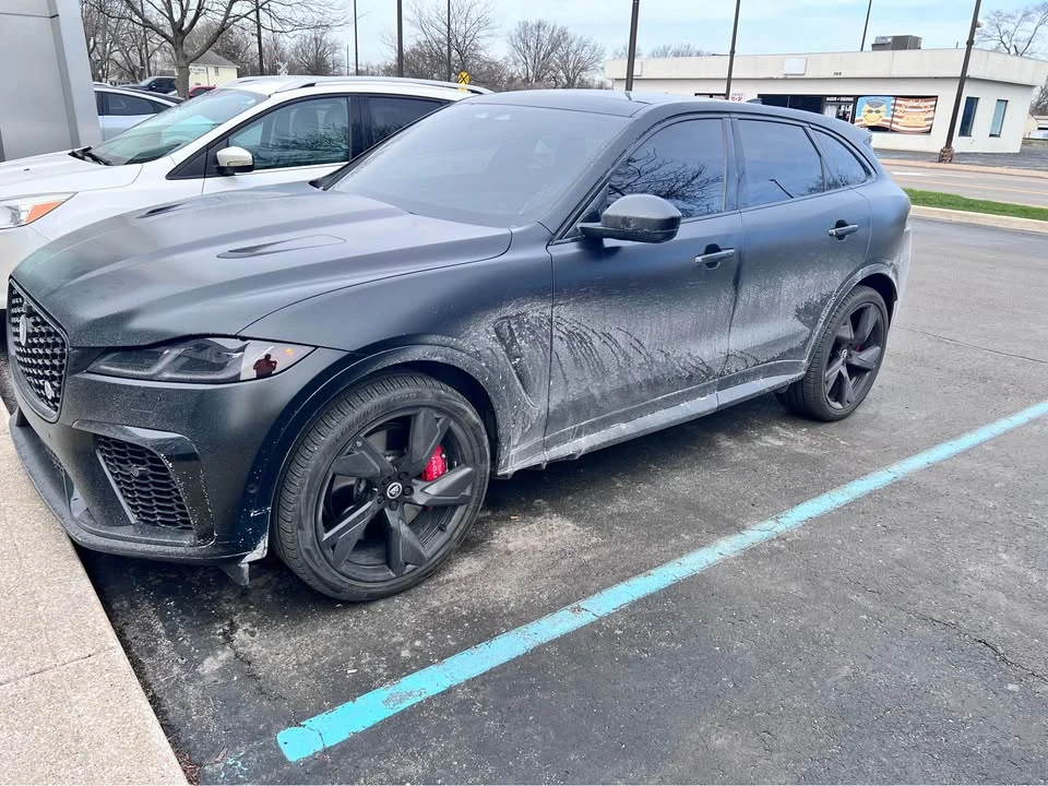 2024 Jaguar F-Pace SVR - Image 2 of 17